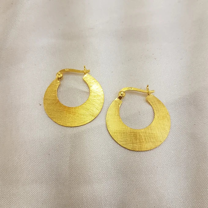 Brushed gold plated flat disc earrings