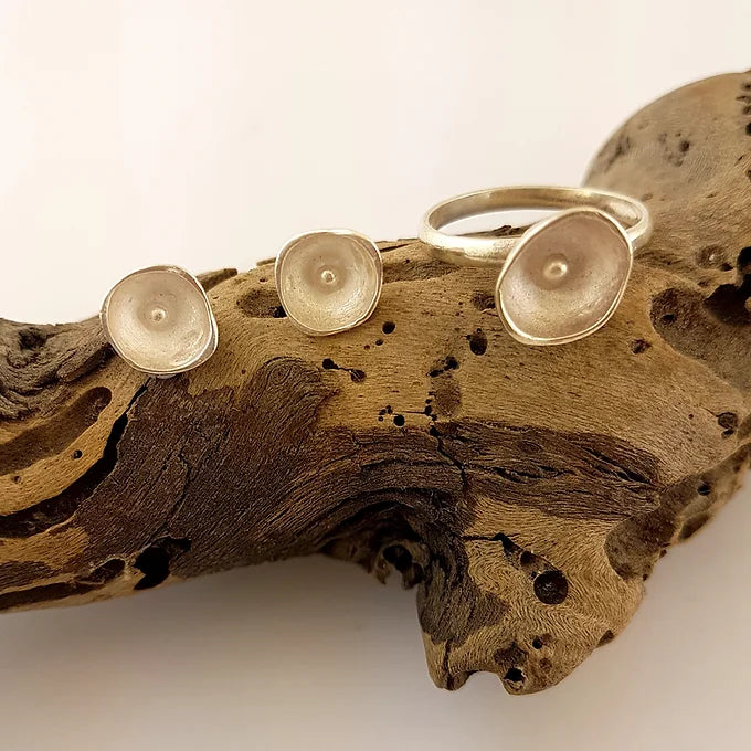 Little Pod Stud Earrings
