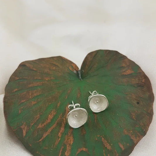 Little Pod Stud Earrings