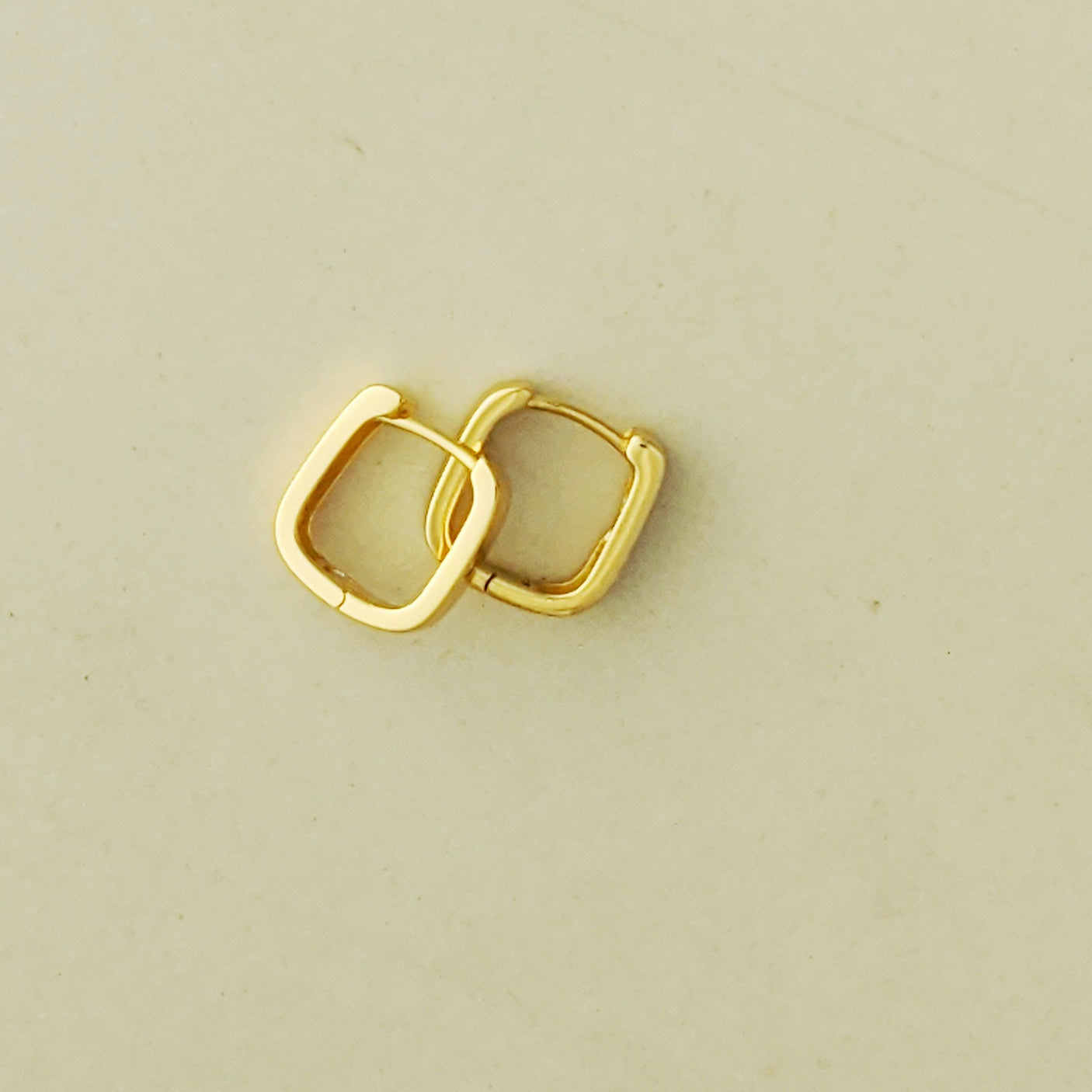Gold Square Huggies